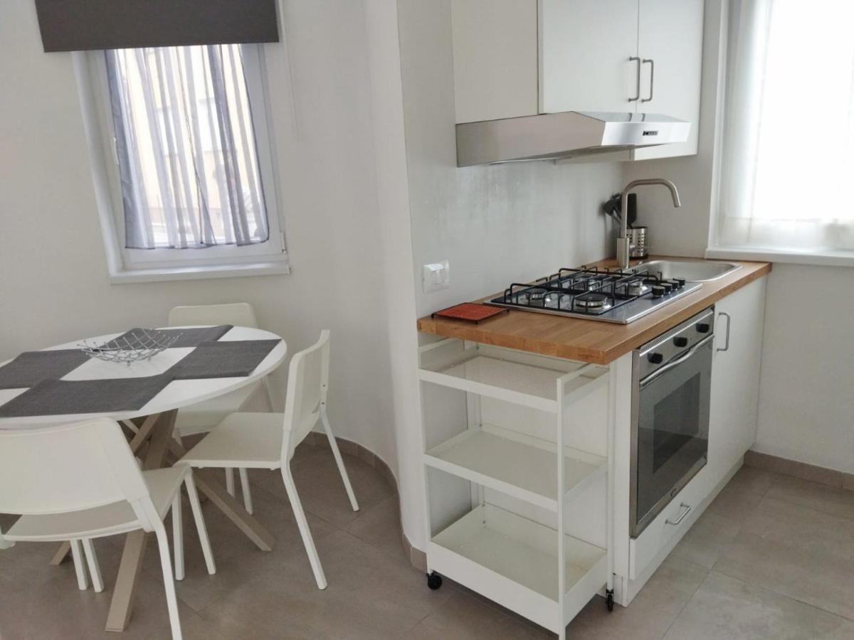Riva'S Slim House 2 Lejlighed Eksteriør billede